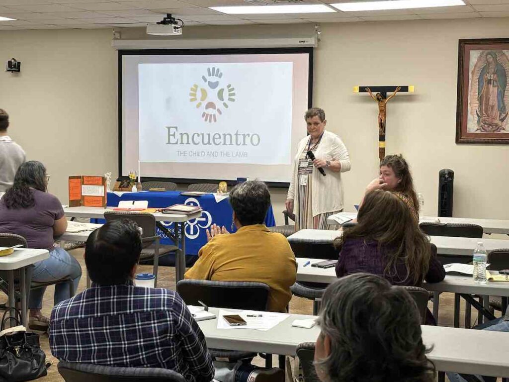 Mary Mirrione speaking at Encuentro